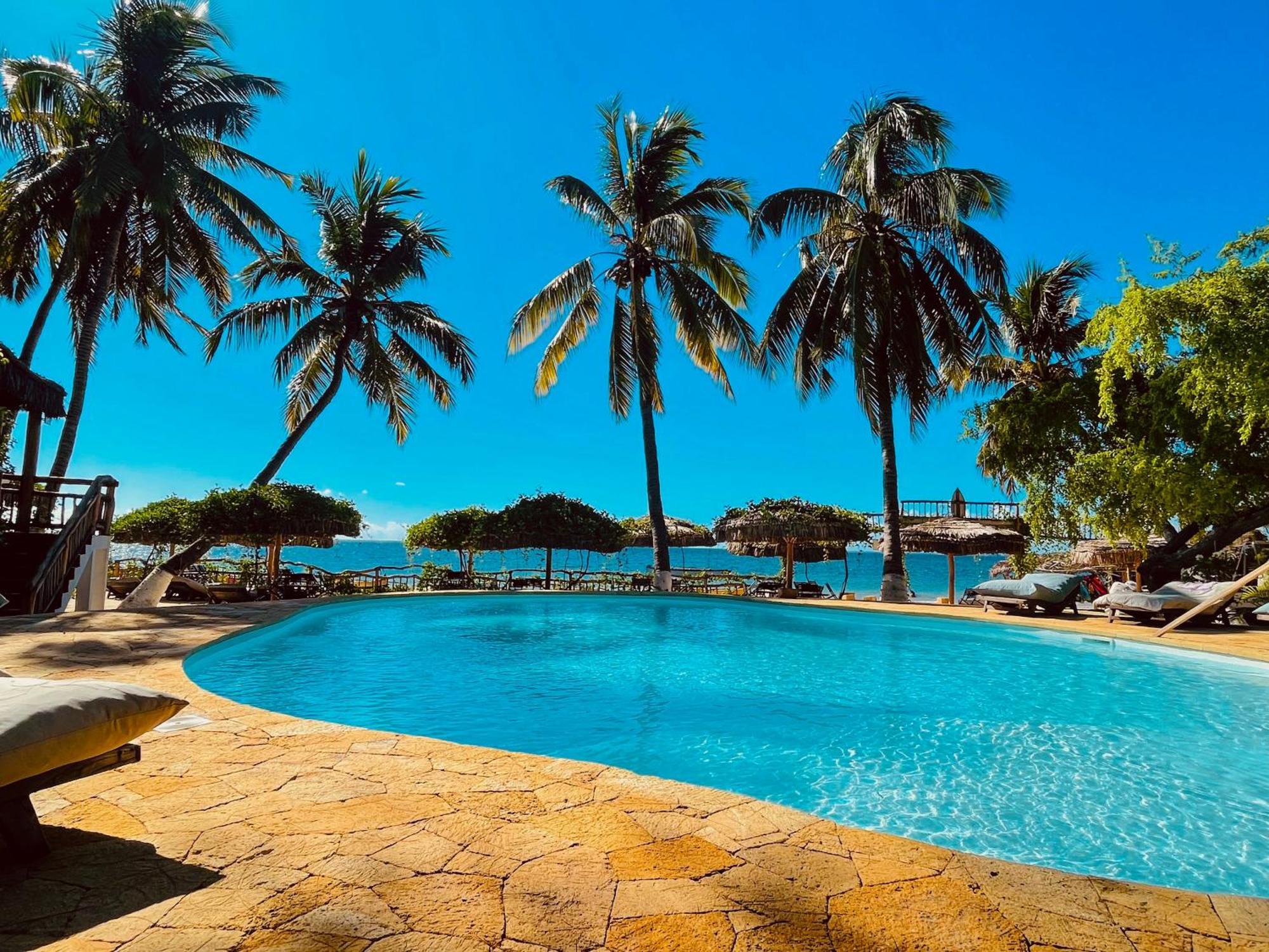 Vovo Telo Lodge Toliara Kültér fotó