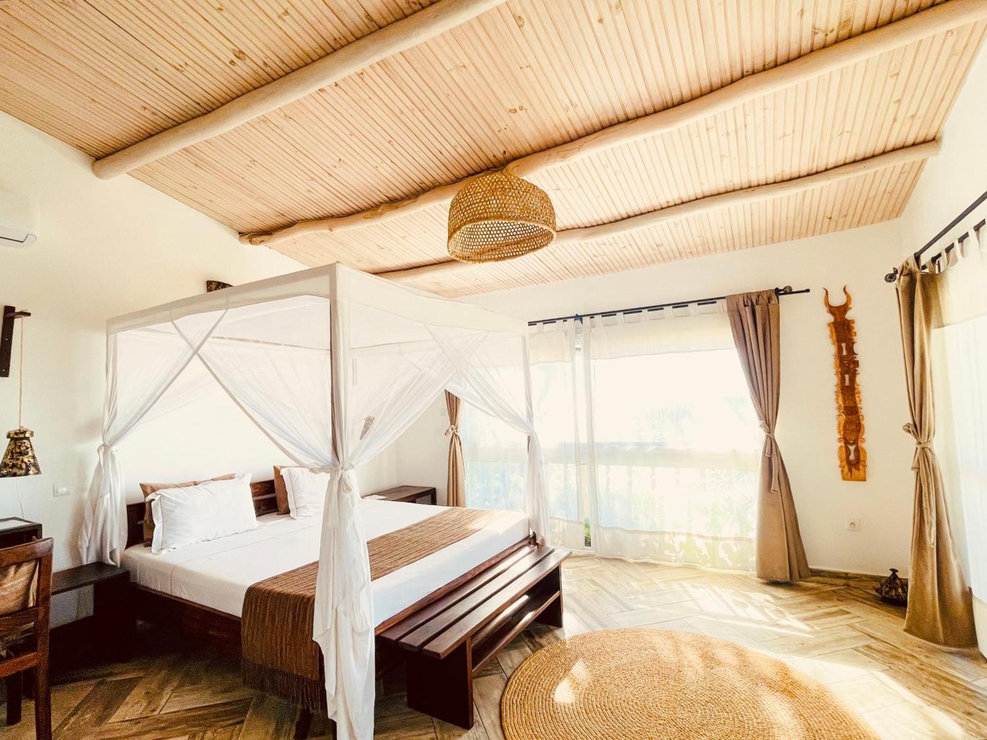 Vovo Telo Lodge Toliara Kültér fotó
