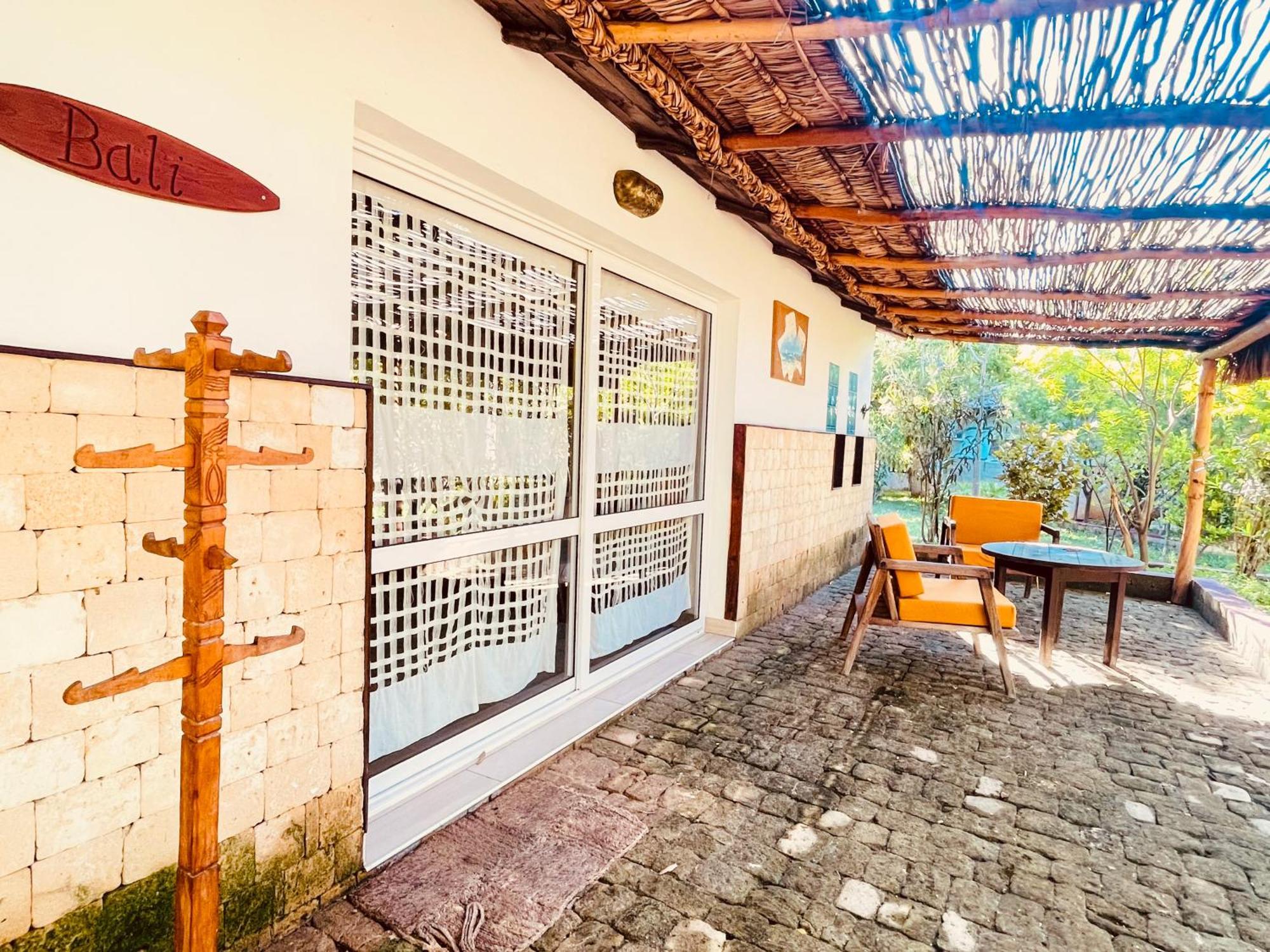 Vovo Telo Lodge Toliara Kültér fotó