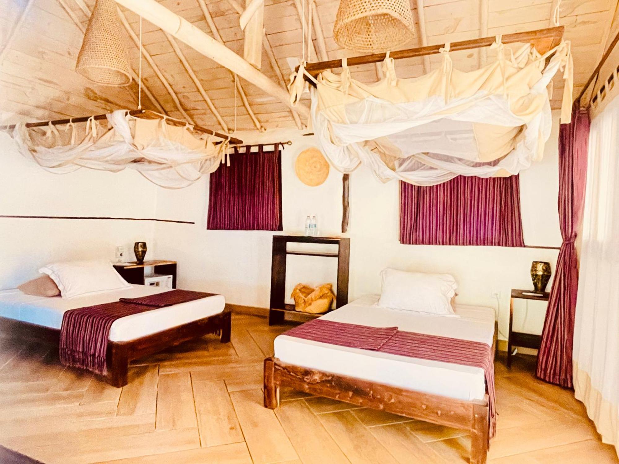 Vovo Telo Lodge Toliara Kültér fotó