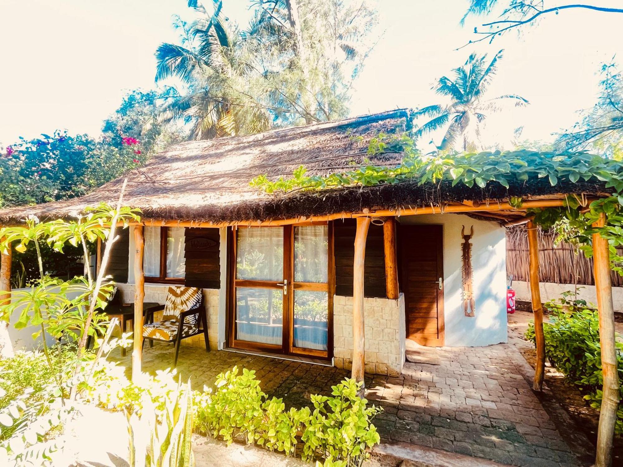 Vovo Telo Lodge Toliara Kültér fotó