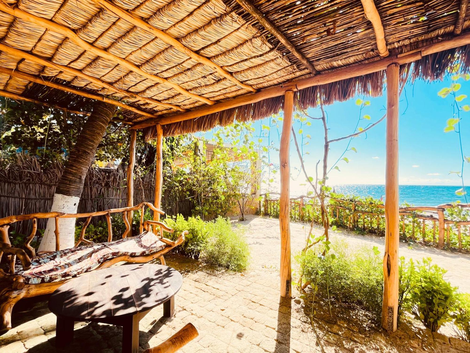 Vovo Telo Lodge Toliara Kültér fotó