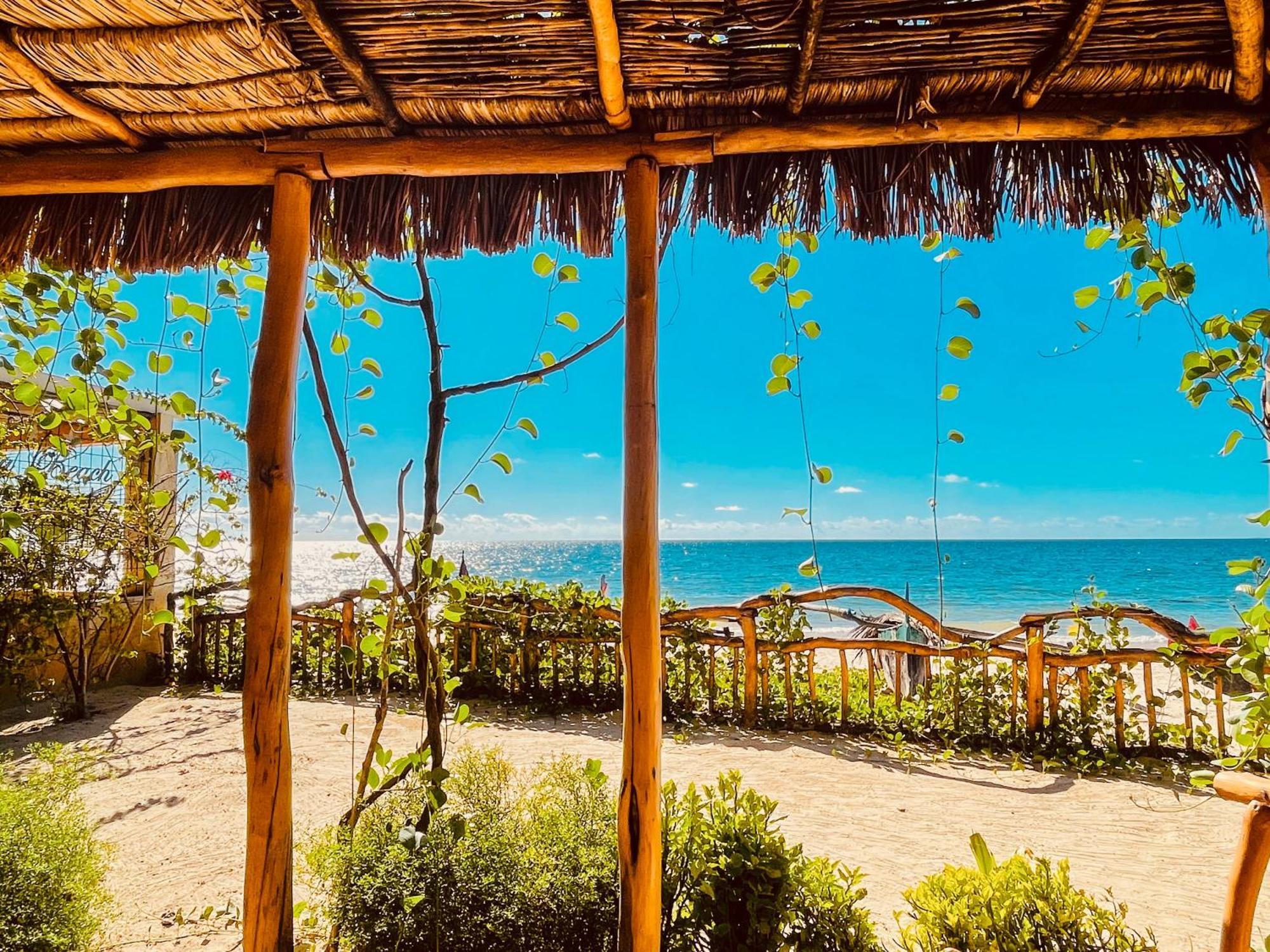 Vovo Telo Lodge Toliara Kültér fotó