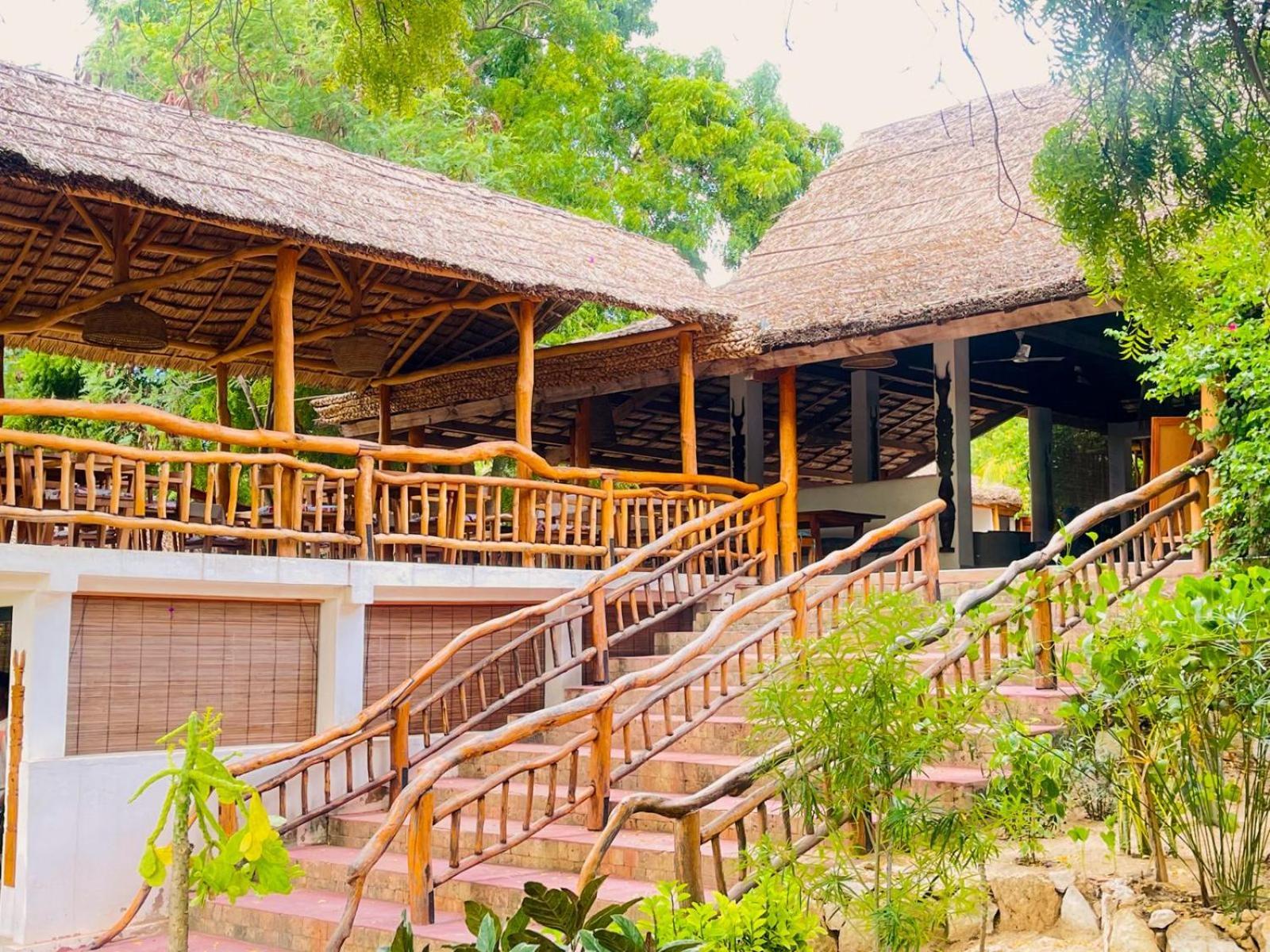 Vovo Telo Lodge Toliara Kültér fotó